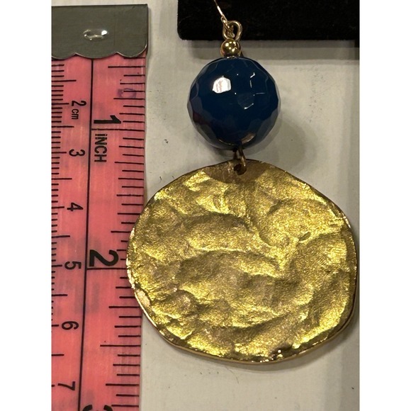 Kenneth Jay Lane Hammered Gold Medallion & Blue Agate Pierce Wire Earring Signed - Picture 13 of 13